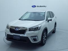 スバルフォレスターPremium EyeSight搭載車  大型サンルーフ