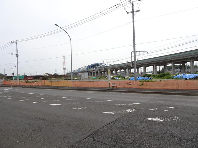 相鉄いずみ野線ゆめが丘駅が目の前です横浜駅より直通３０分！徒歩５分で市営地下鉄下飯田駅も利用可能です
